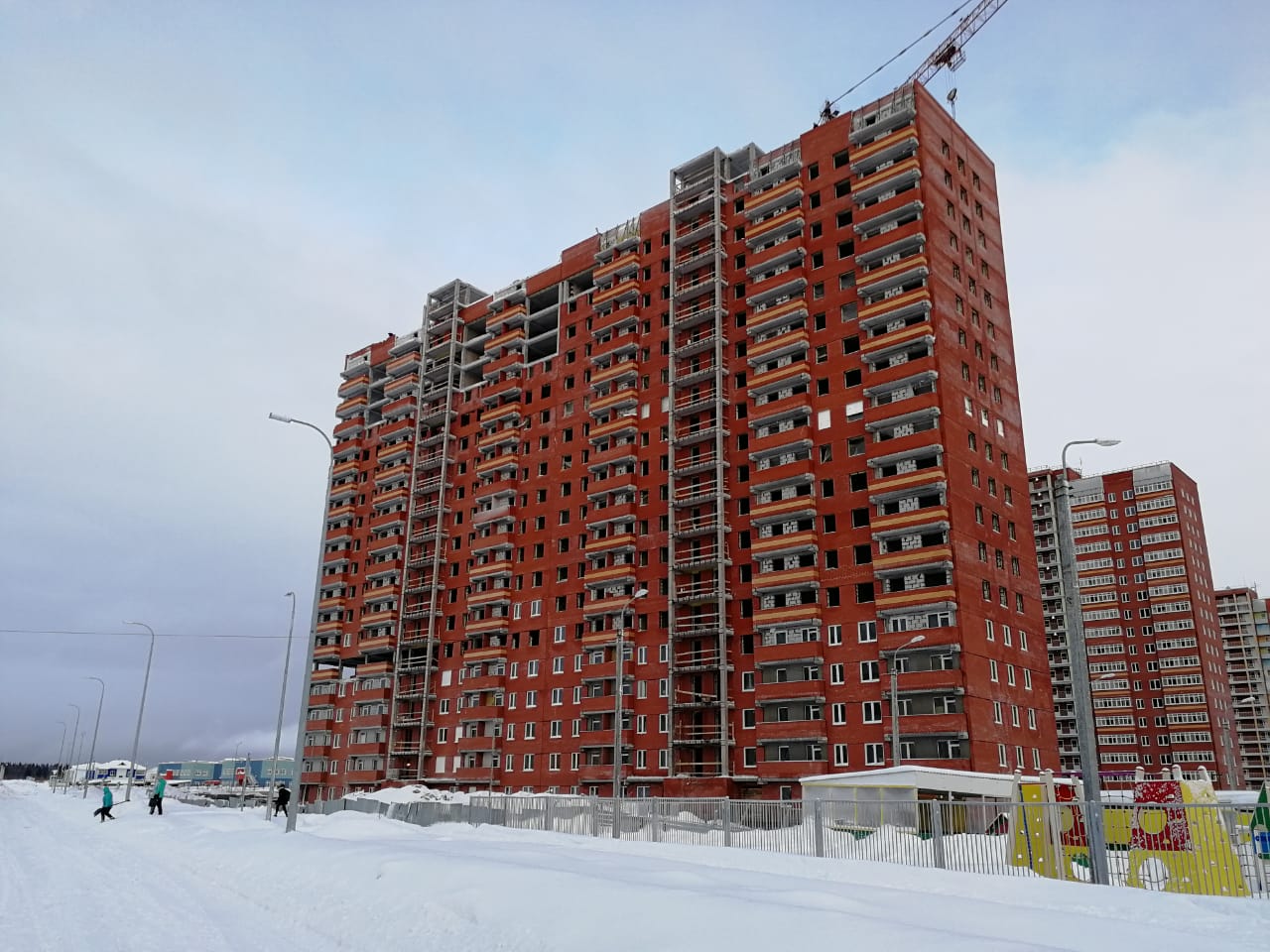 Перенос сроков передачи квартир участникам долевого строительства двух домов жилого комплекса «Любимов»