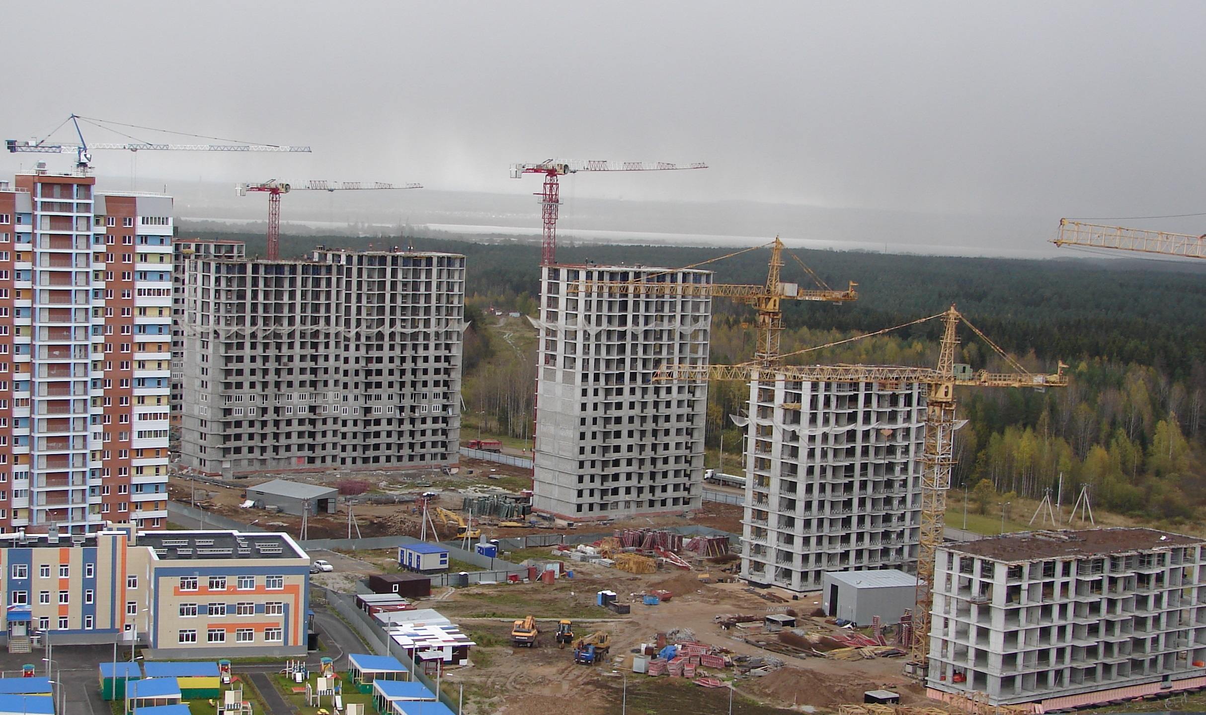 Краевые власти проинспектировали ход строительства домов второй очереди ЖК «Любимов»